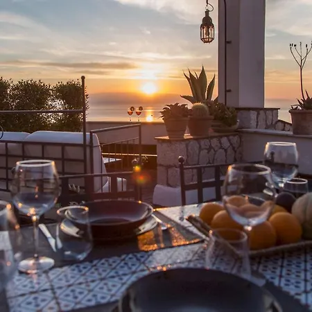 Βίλα Attico Giafari 6, Emma *