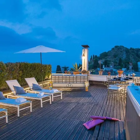 Attico Giafari 6, Emma