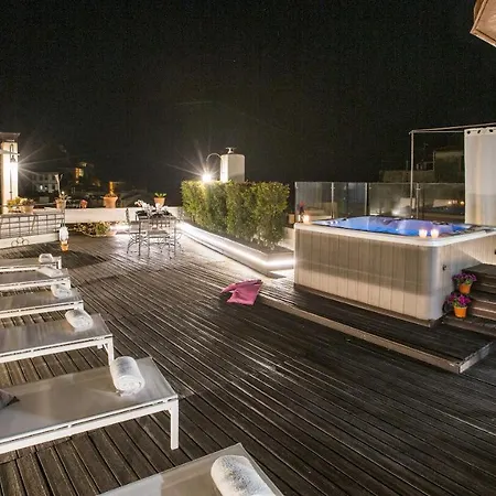 Βίλα Attico Giafari 6, Emma *